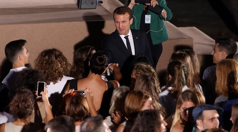 Μακρόν: Η Ελλάδα επιστρέφει στην ανάπτυξη, αλλά πρέπει να αντιμετωπίσει τη μαζική ανεργία